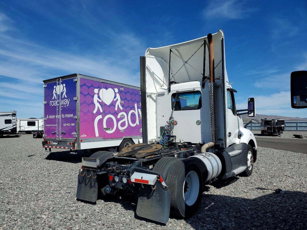2016 KENWORTH All models VIN 1XKYA48X8GJ496618 photo 4