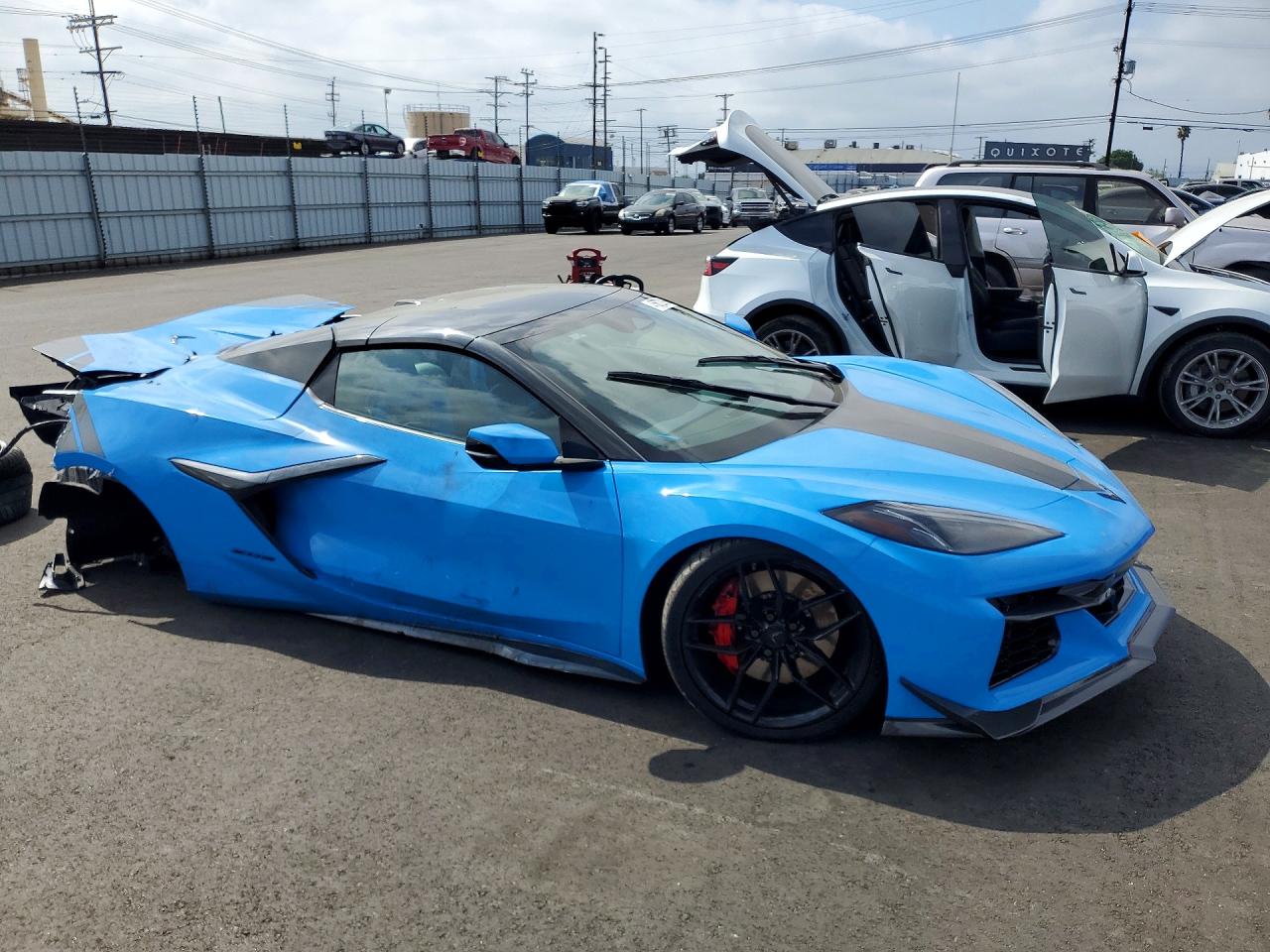 2025 Chevrolet Corvette VIN 1G1YF3D38S5602053 photo 4