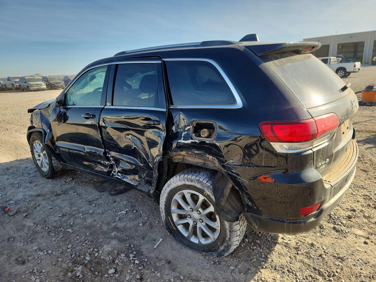 2021 Jeep Grand cher VIN 1C4RJFAGXMC646962 photo 2