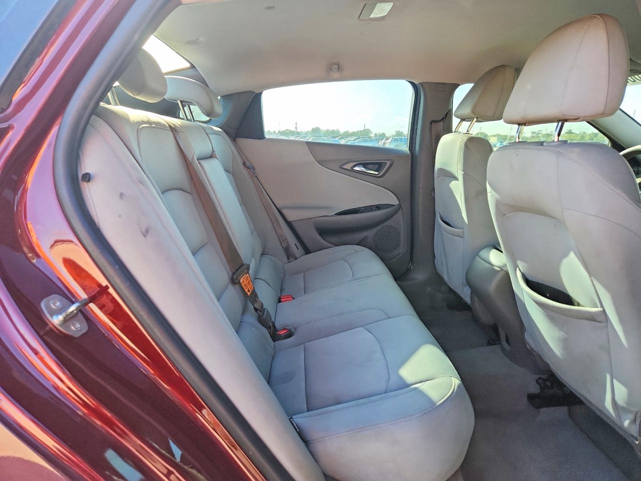 2016 Chev Malibu VIN 1G1ZB5ST6GF287169 photo 10