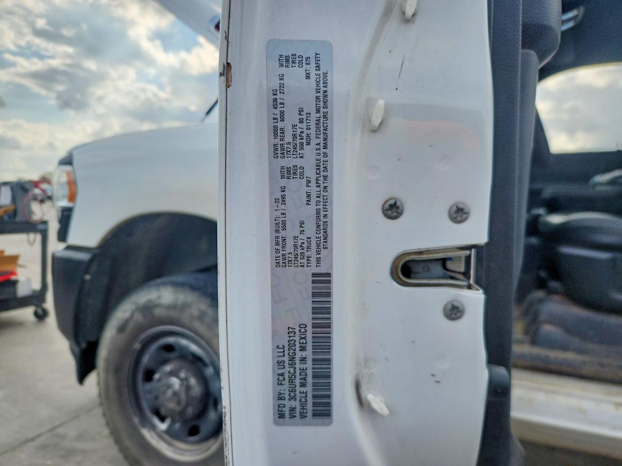 2022 Ram 2500 VIN 3C6UR5CJ6NG203137 photo 12