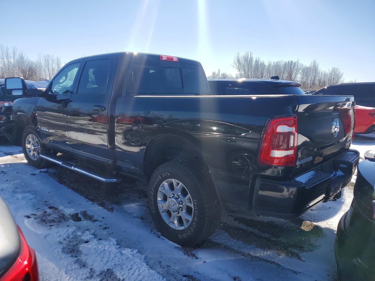 2024 Ram 2500 VIN 3C6UR5FJXRG134860 photo 2