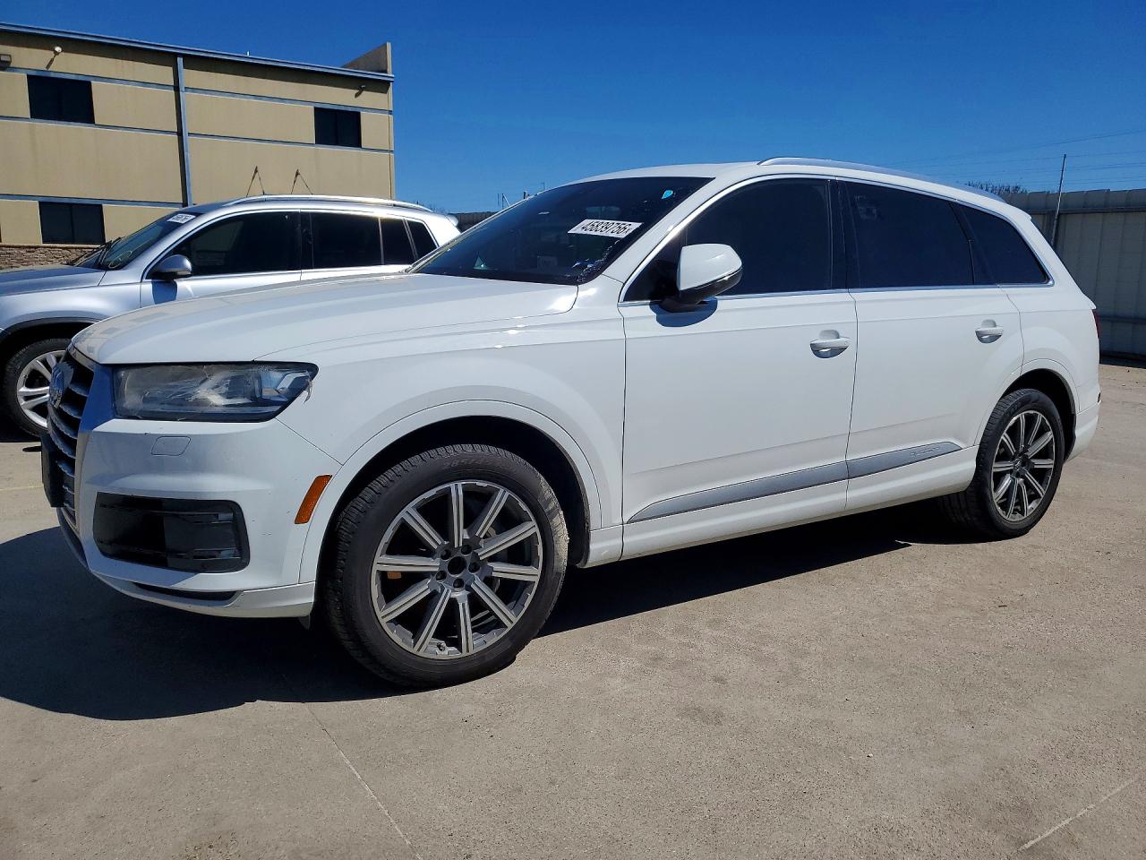 2018 Audi Q7 VIN WA1LHAF75JD002749 photo 1