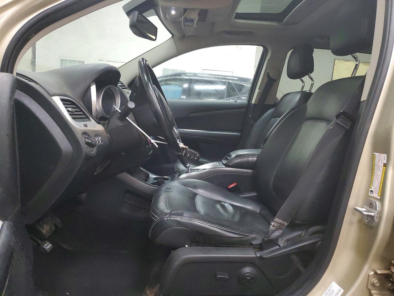 2011 Dodge Journey VIN 3D4PH6FG4BT570574 photo 7