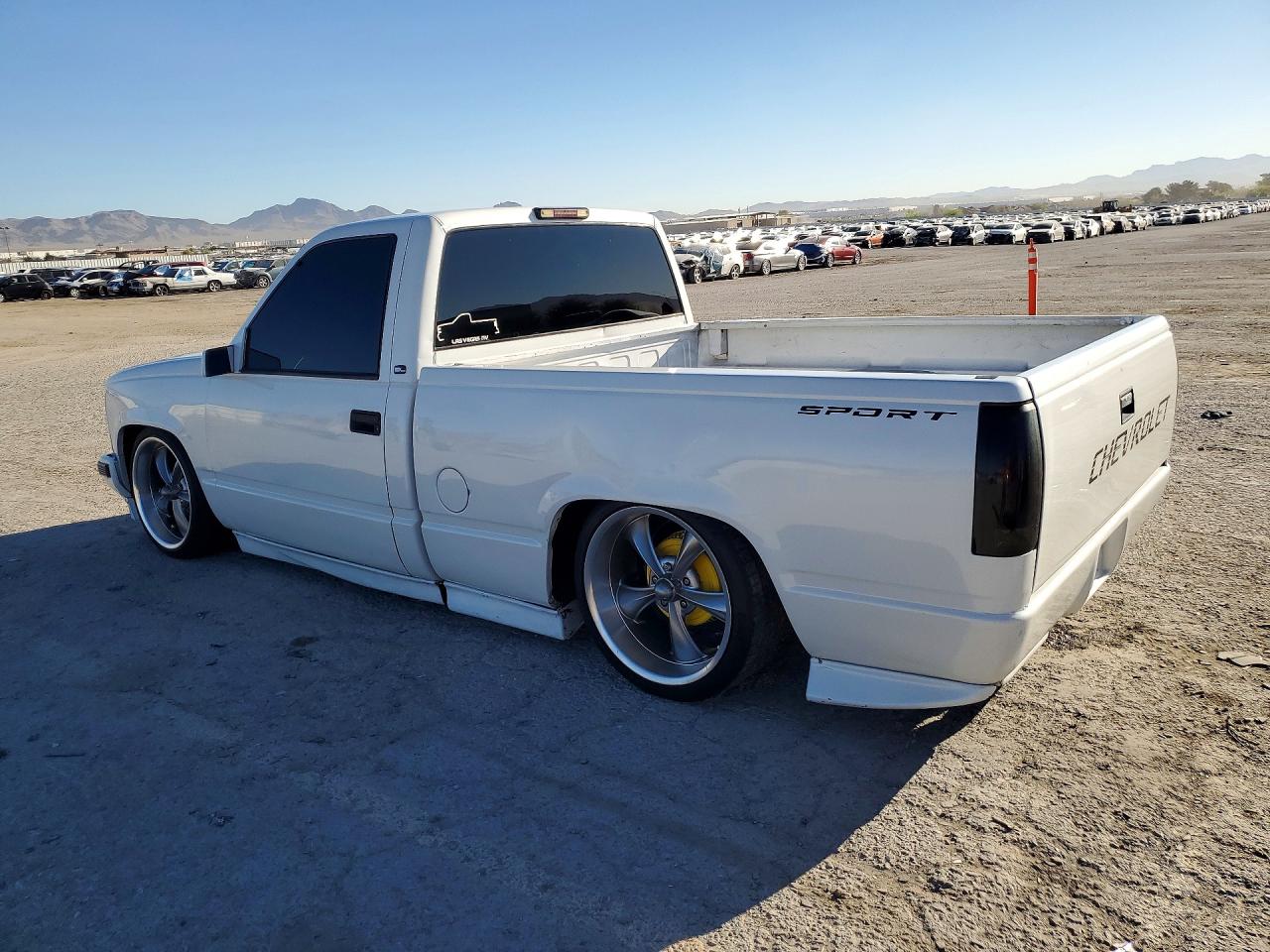1998 GMC All models VIN 1GTEC14MXWZ505693 photo 2