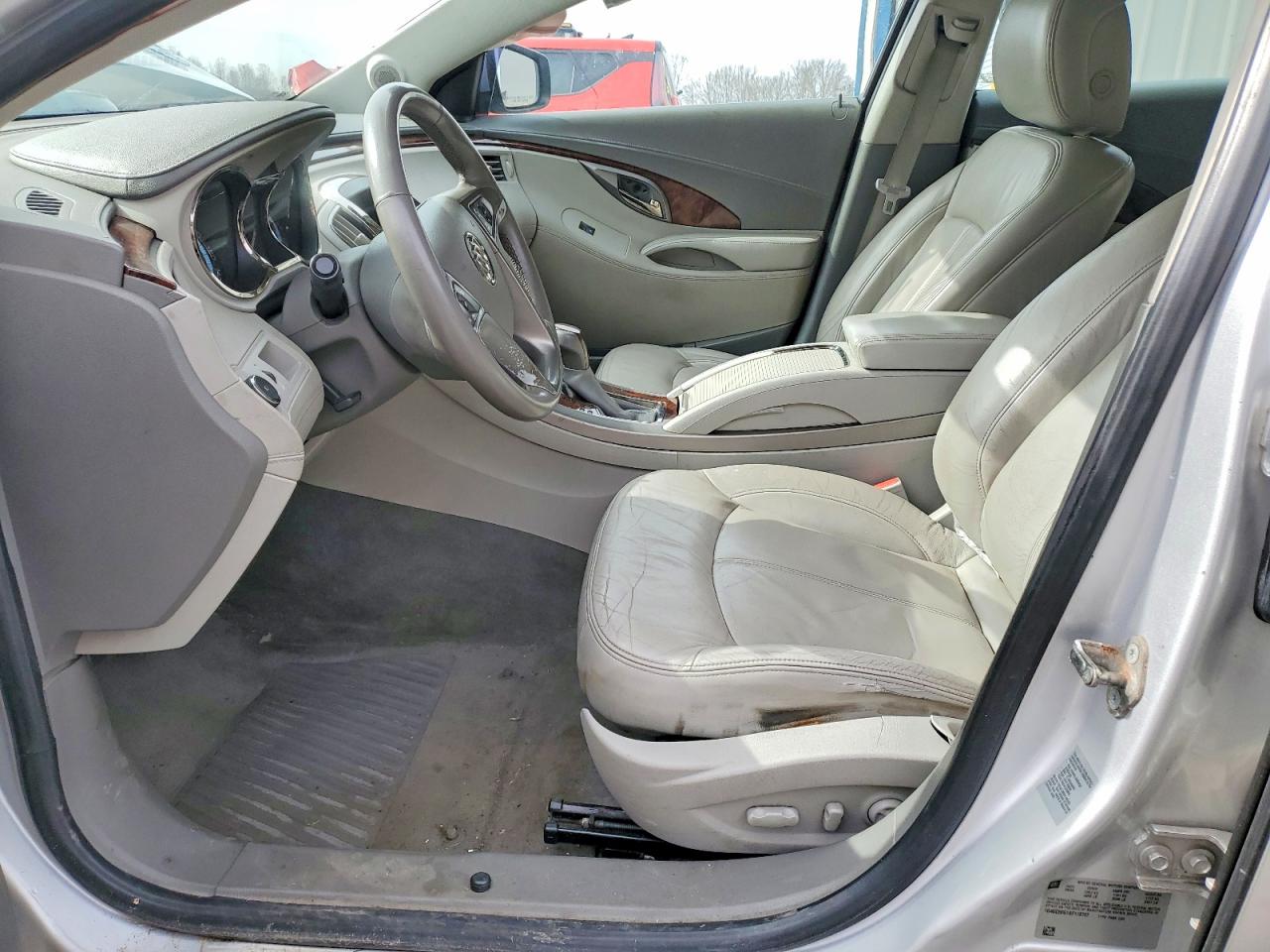 2010 Buick Lacrosse VIN 1G4GC5EG1AF118707 photo 7