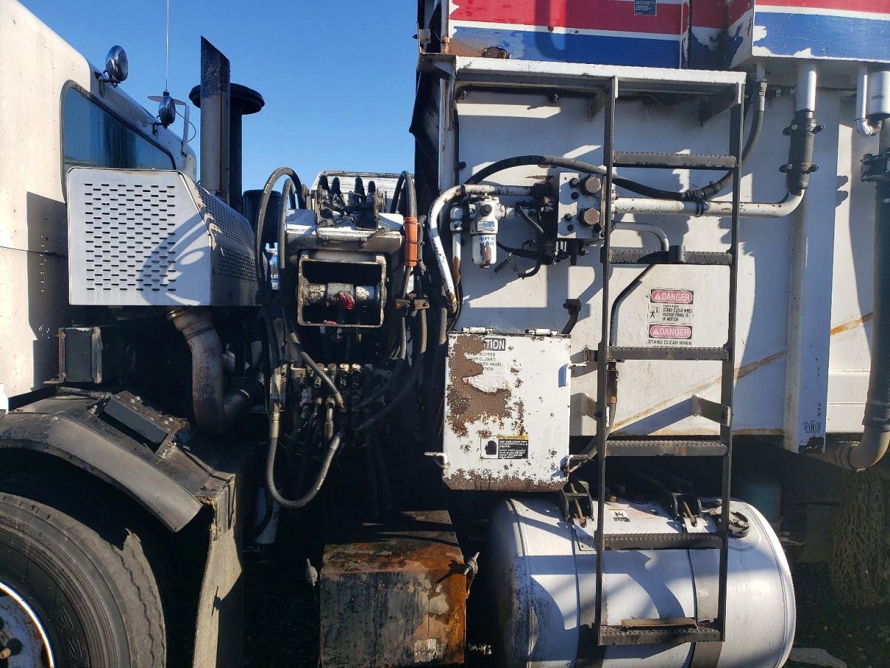 2009 PETERBILT All other VIN 3BPZL50X39F719301 photo 9
