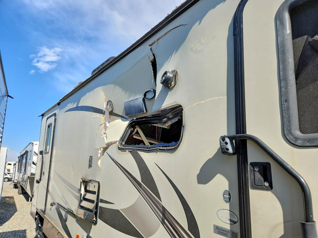 2018 FOREST All models VIN 4X4TRLC21JZ156718 photo 9