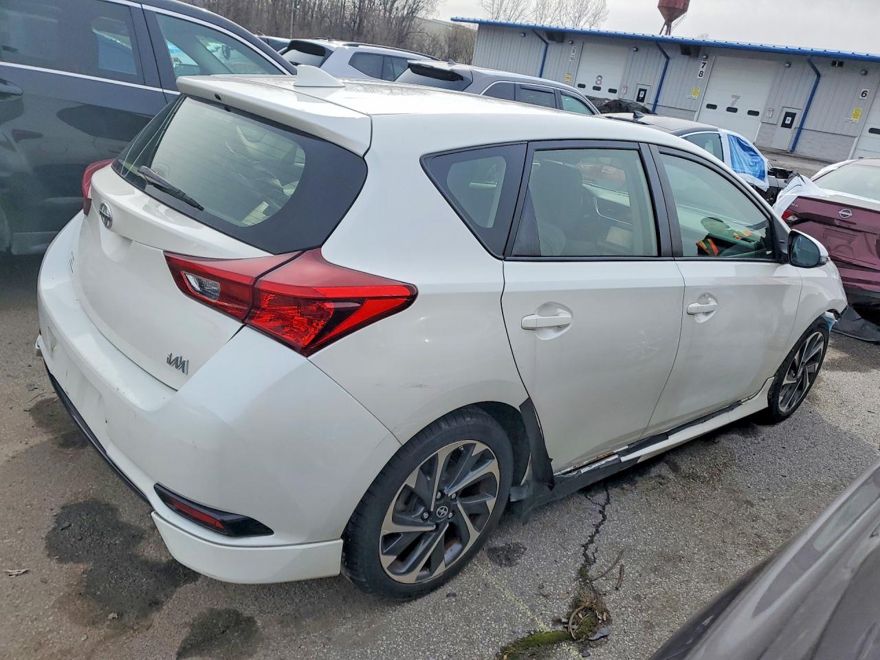2016 Scion Im VIN JTNKARJE0GJ522924 photo 3