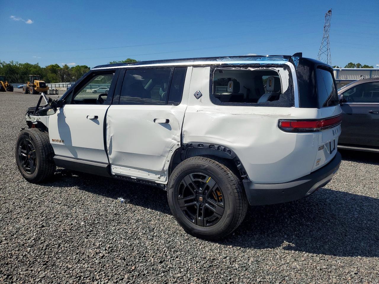 2023 RIVIAN Ris VIN 7PDSGABA8PN016999 photo 2