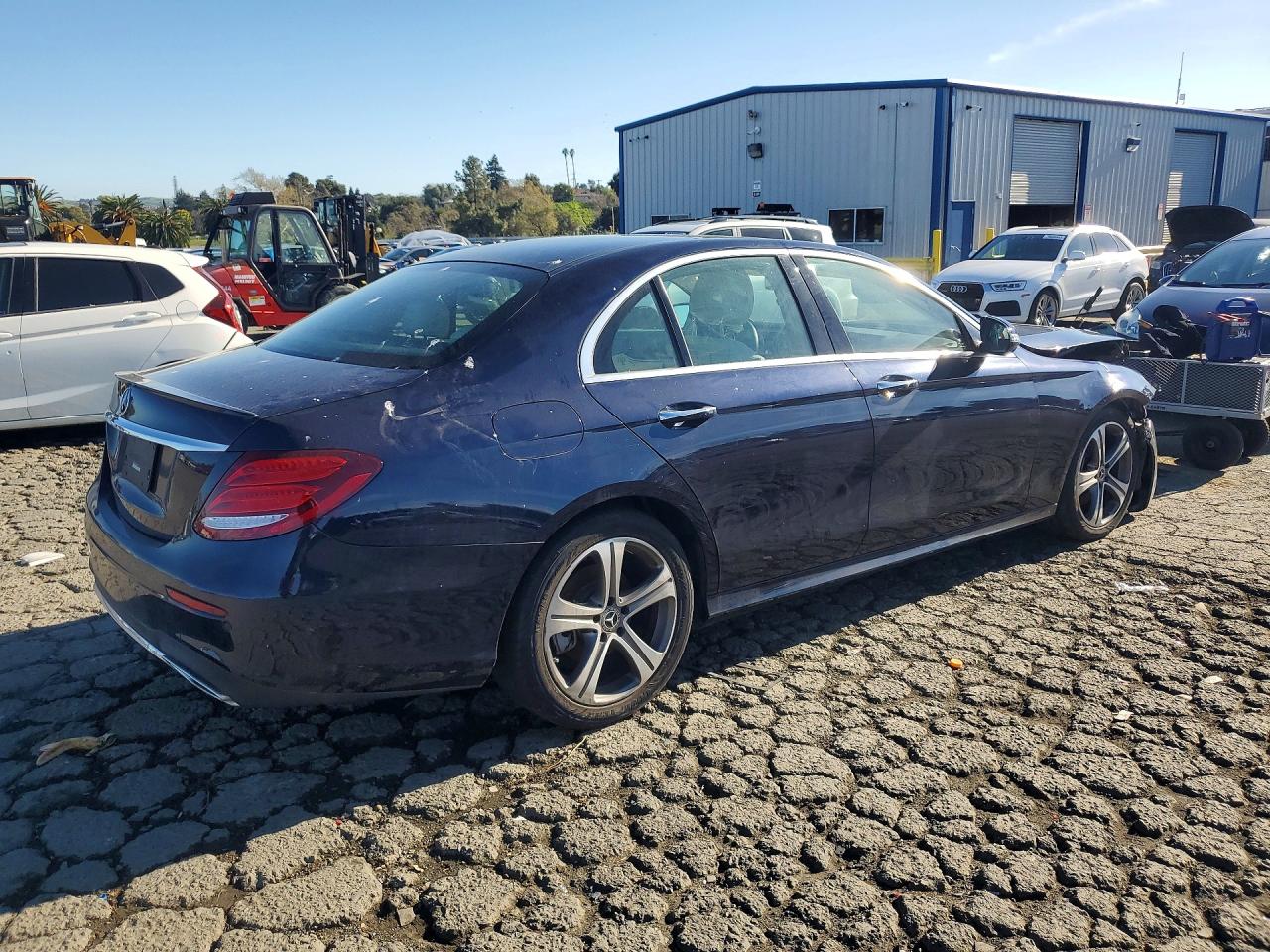 2018 MERCEDES E-class VIN WDDZF4JB9JA383807 photo 3
