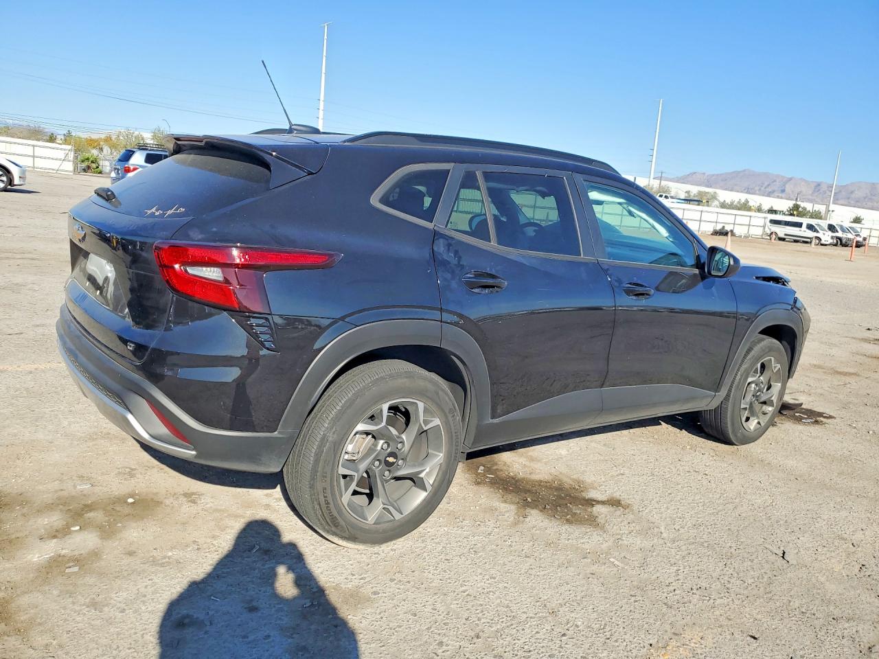 2025 CHEV Trax VIN KL77LHEP4SC036136 photo 3