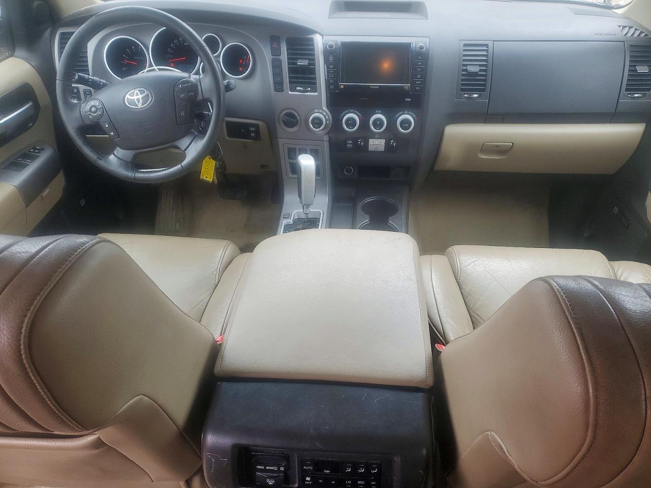 2010 Toyota Sequoia VIN 5TDJY5G1XAS038052 photo 8