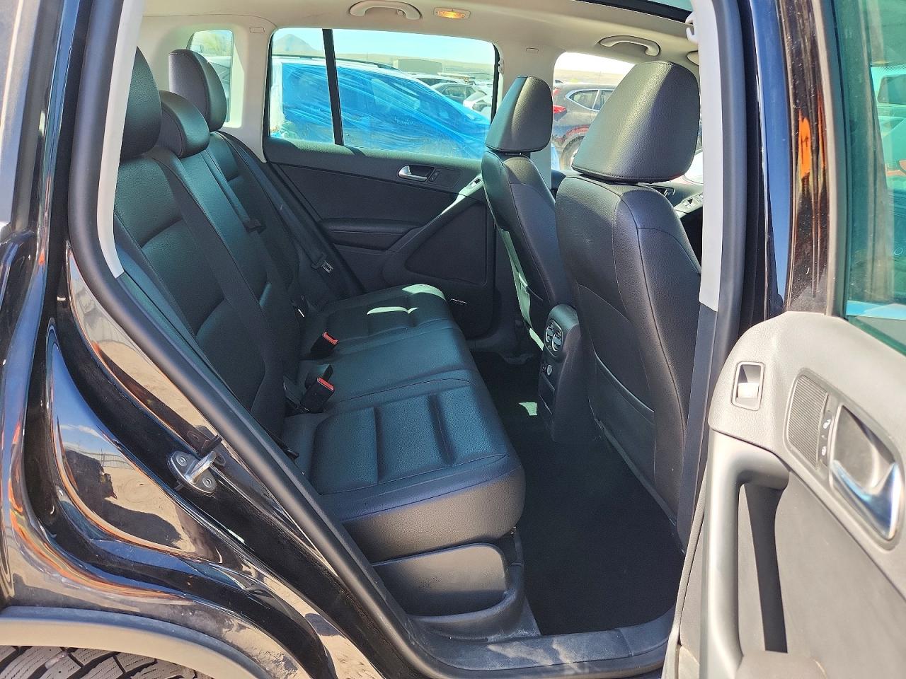 2015 VOLKSWAGEN Tiguan VIN WVGBV7AX1FW603250 photo 10