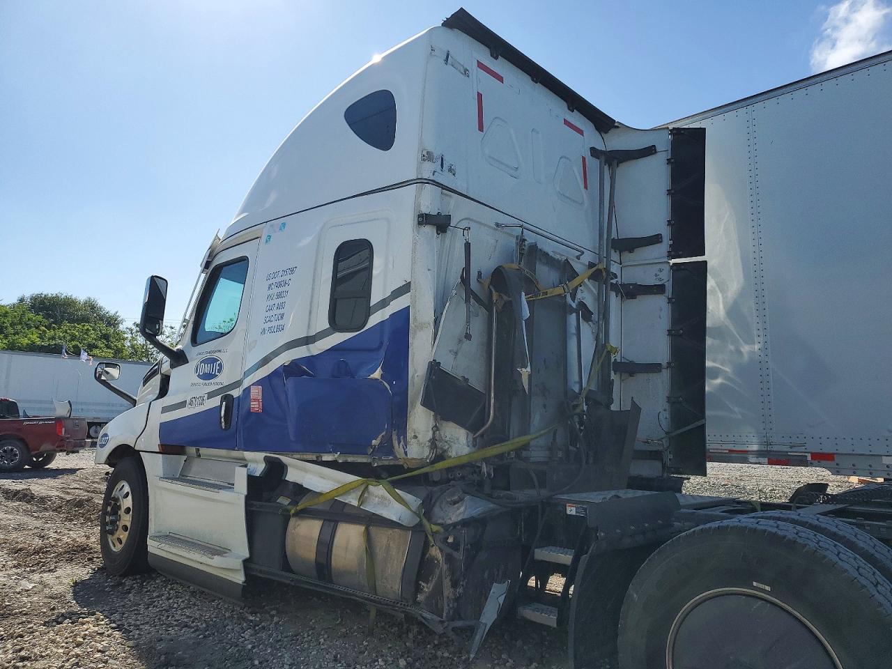 2023 FREIGHTLINER All other VIN 3AKJHHDR2PSUL8934 photo 9