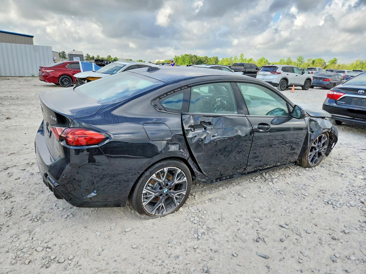 2025 BMW 2 series VIN WBA23GG0XS7T16883 photo 3