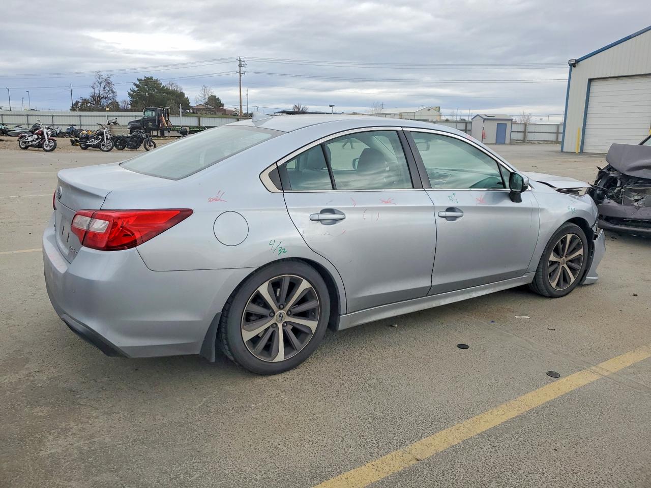2019 Subaru LEGACY VIN 4S3BNAN66K3037603 photo 3