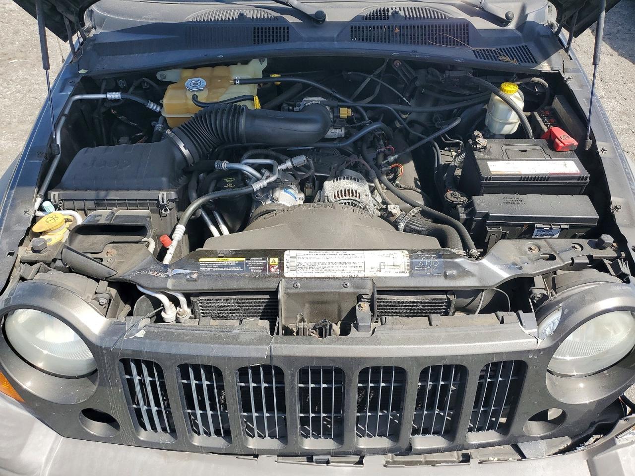 2006 Jeep Liberty VIN 1J4GK48K16W170843 photo 12