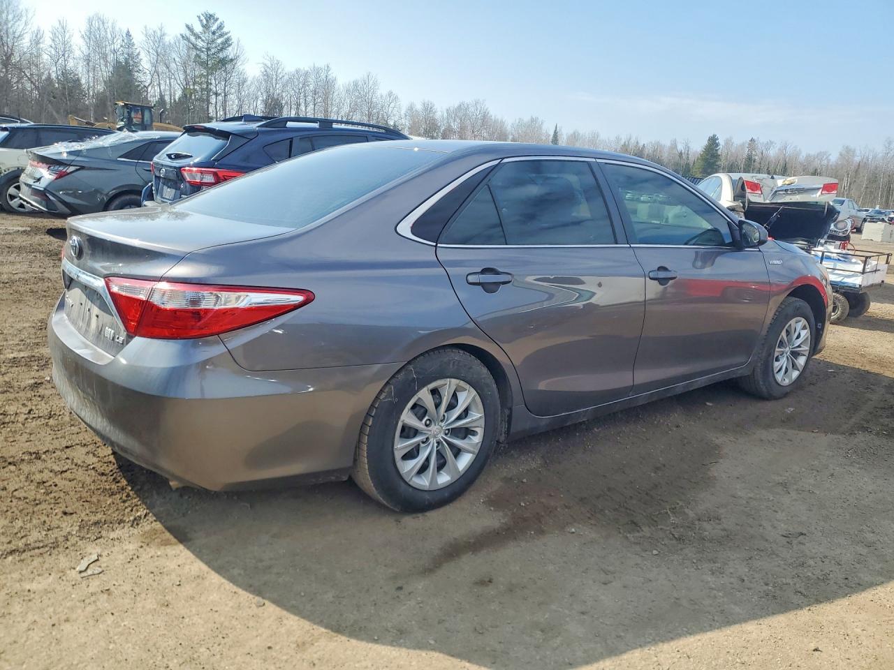 2016 Toyota Camry sola VIN 4T1BD1FK9GU185031 photo 3