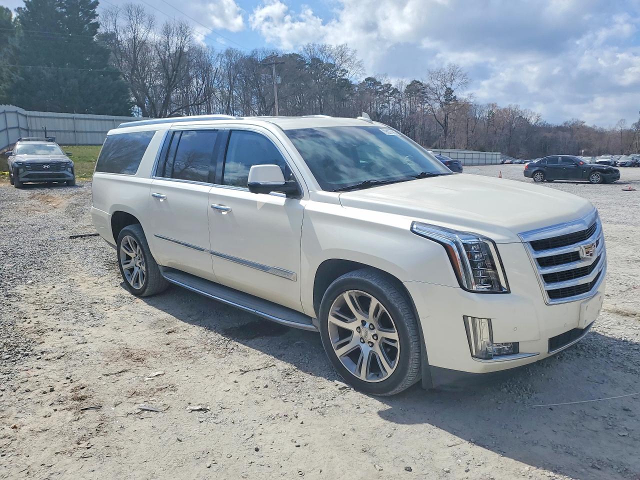 2015 Cadillac Escalade VIN 1GYS3SKJ6FR693446 photo 4