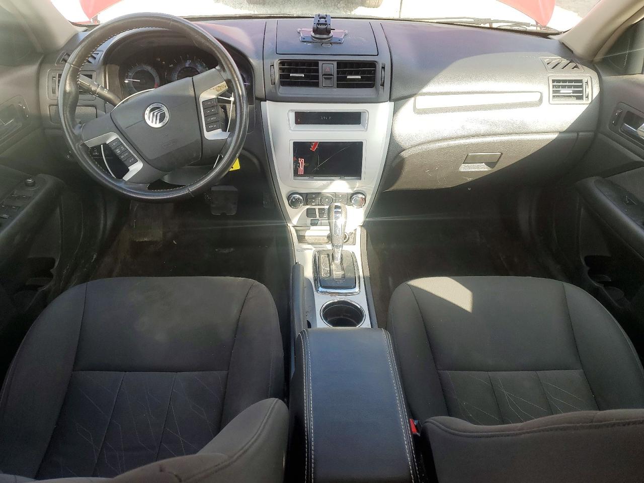 2010 Mercury Milan VIN 3MEHM0HA6AR649600 photo 8