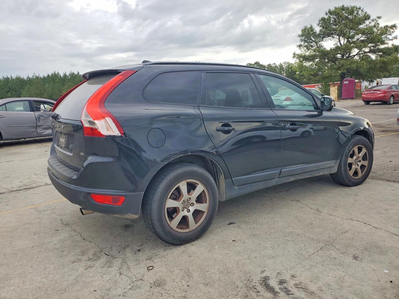 2010 Volvo Xc60 VIN YV4982DL4A2059815 photo 3