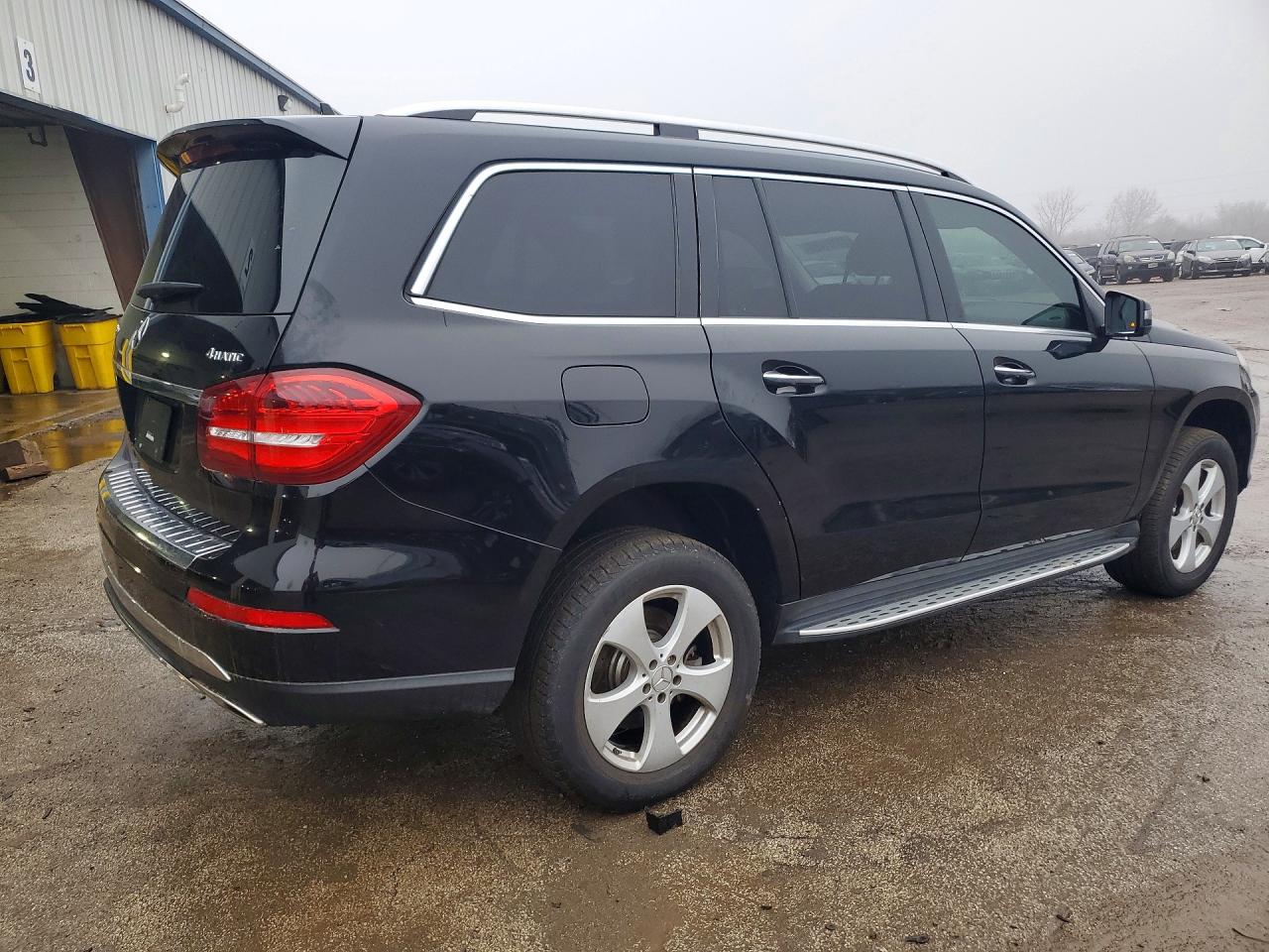 2017 Mercedes-Benz Gls-class VIN 4JGDF6EE8HA770679 photo 3