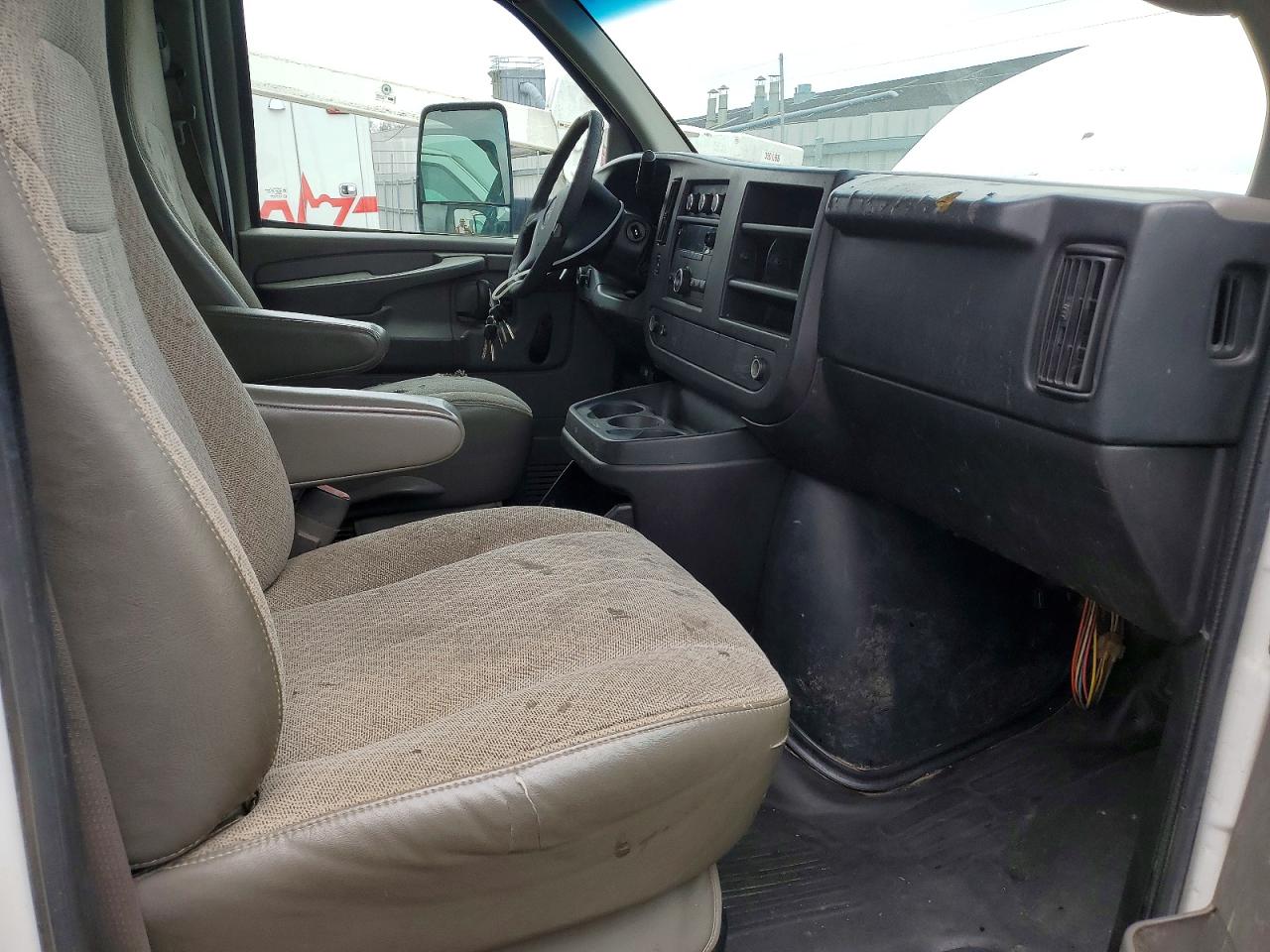 2013 GMC Savana VIN 1GD072BA1D1117899 photo 11