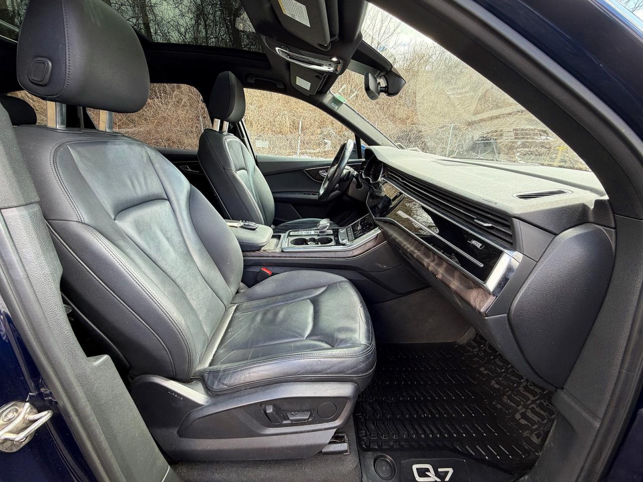 2021 Audi Q7 VIN WA1AXAF70MD010157 photo 5