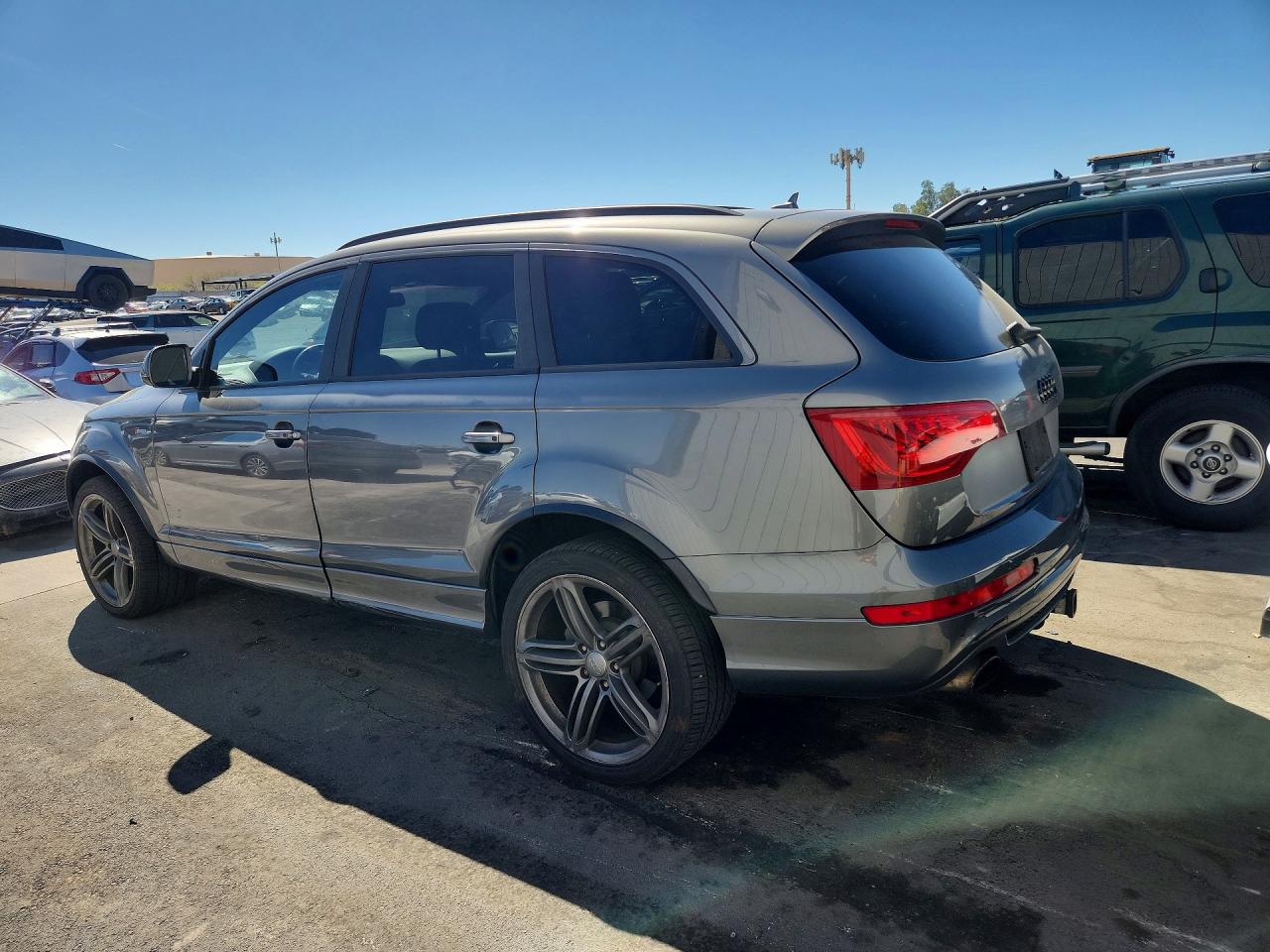 2014 Audi Q7 VIN WA1DGAFE8ED016740 photo 2