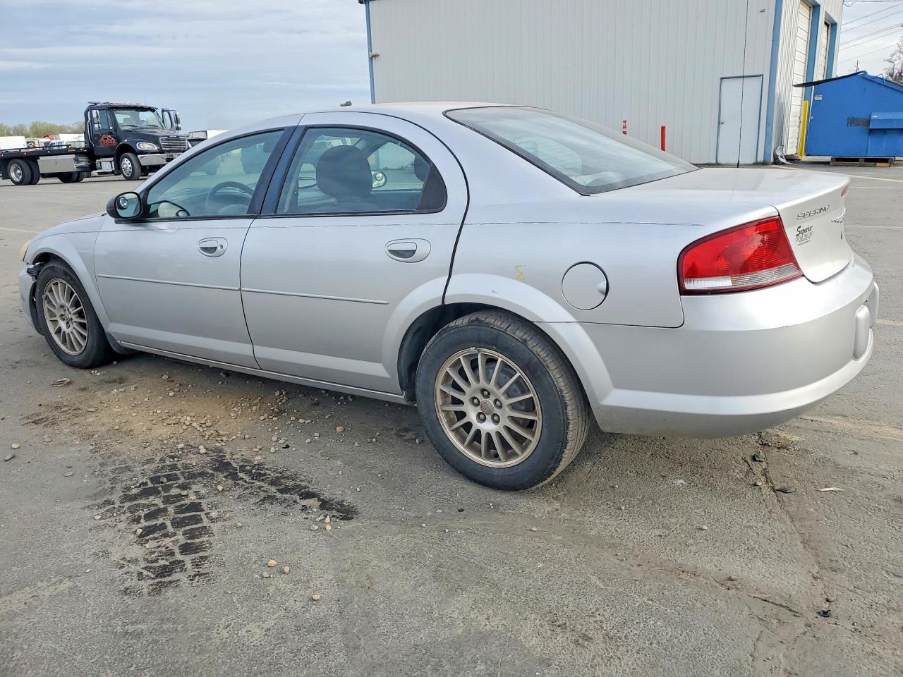 2004 Chrysler Sebring VIN 1C3EL46X74N375504 photo 2