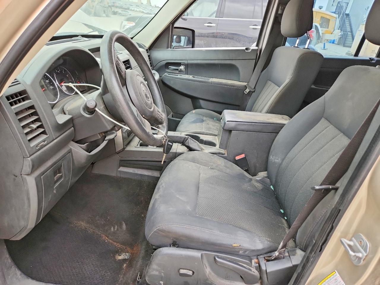 2011 Jeep Liberty VIN 1J4PN2GK7BW565469 photo 7