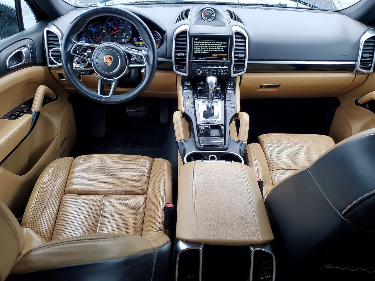 2016 Porsche Cayenne VIN WP1AA2A28GLA05239 photo 8