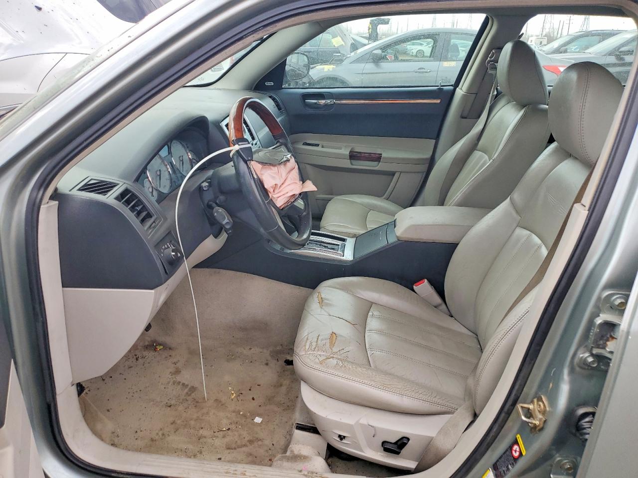 2005 Chrysler 300 VIN 2C3AA63H15H679273 photo 7