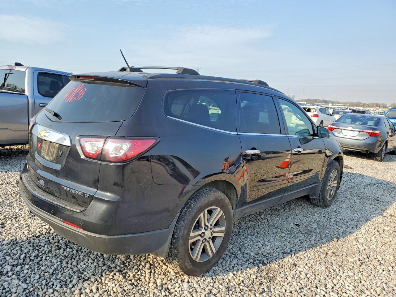2016 CHEV Traverse VIN 1GNKVGKD5GJ342557 photo 3