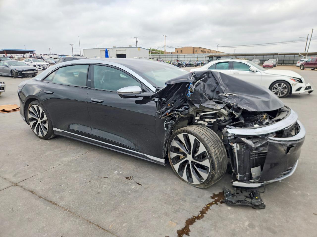 2022 LUCID Air VIN 50EA1GBA0NA002957 photo 4