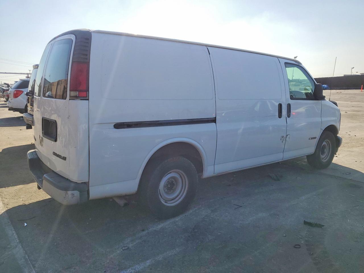 2002 Chevrolet Express g1500 VIN 1GCEG15M421153304 photo 3