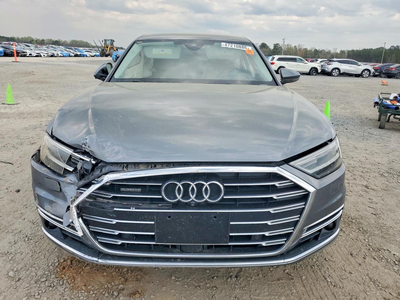 2019 Audi A8 VIN WAU8DAF88KN019778 photo 5