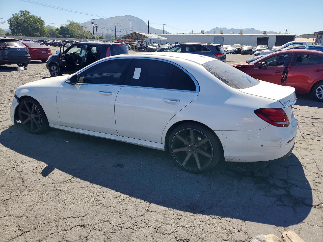 2017 Mercedes-Benz E-class VIN WDDZF4JBXHA098351 photo 2