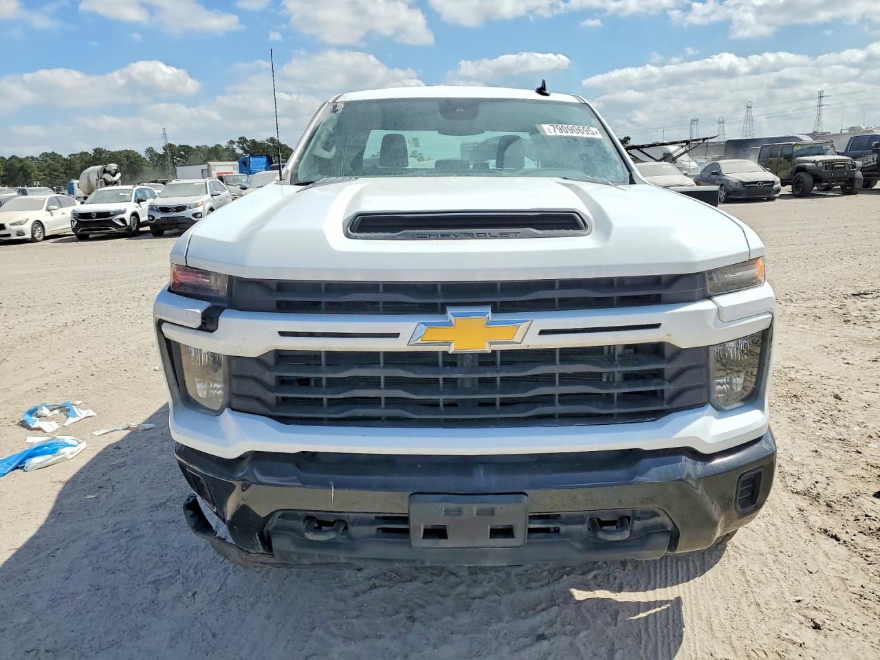 2025 Chevrolet All models VIN 1GC4KME70SF306754 photo 5