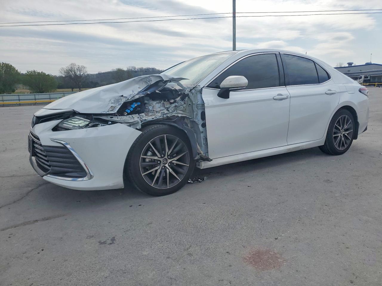 2021 Toyota Camry sola VIN 4T1F31AKXMU569598 photo 1