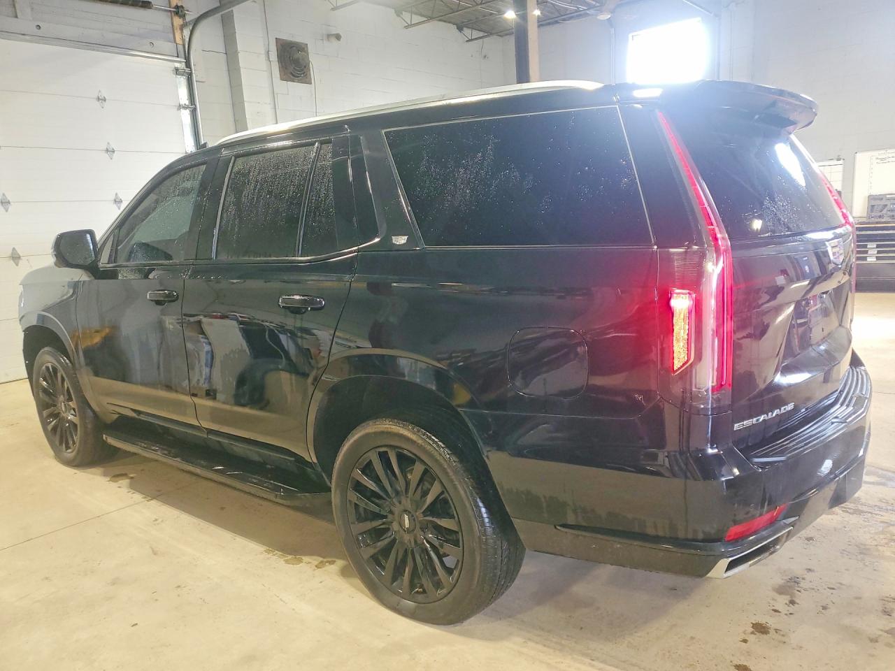 2023 Cadillac Escalade VIN 1GYS4AKL6PR147966 photo 2