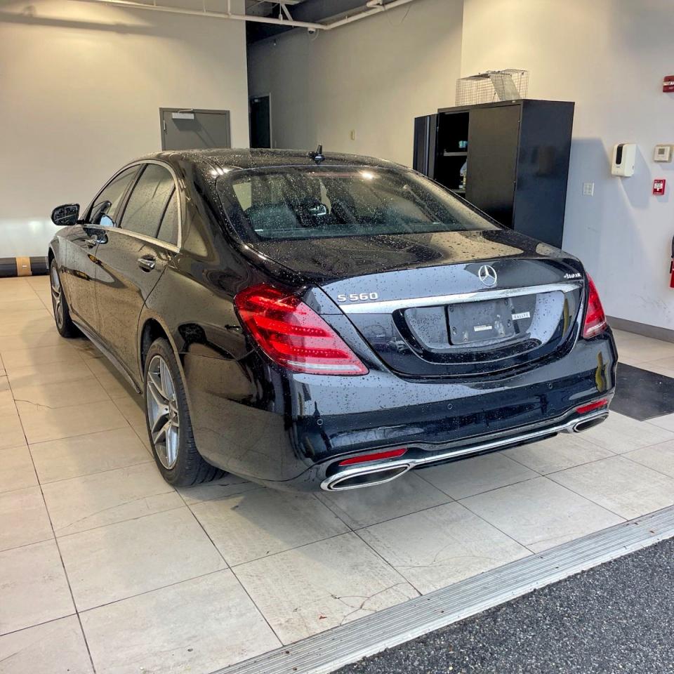 2018 Mercedes-Benz S class VIN WDDUG8GB9JA419498 photo 3