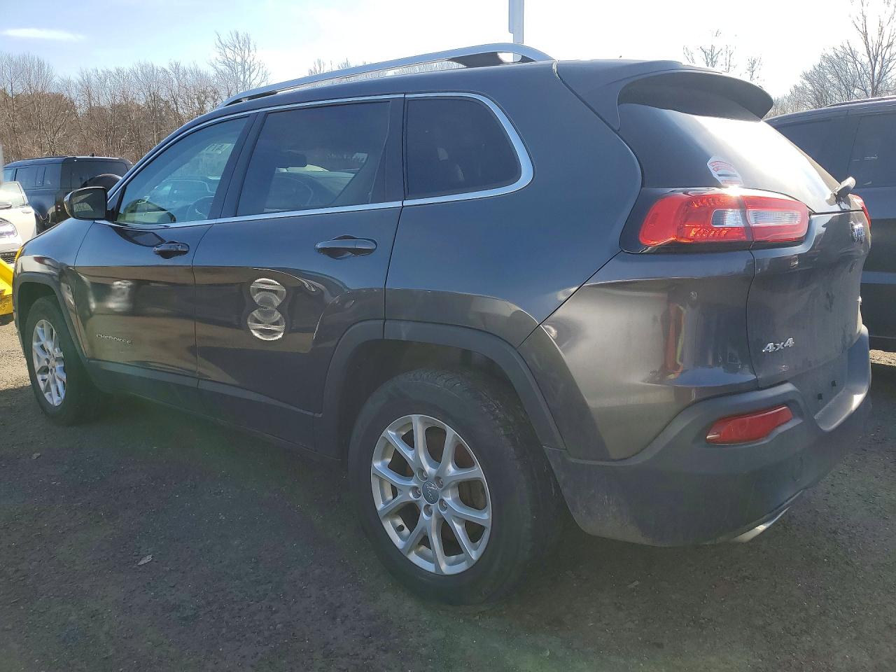 2015 Jeep Grand cher VIN 1C4PJMCS8FW593533 photo 2