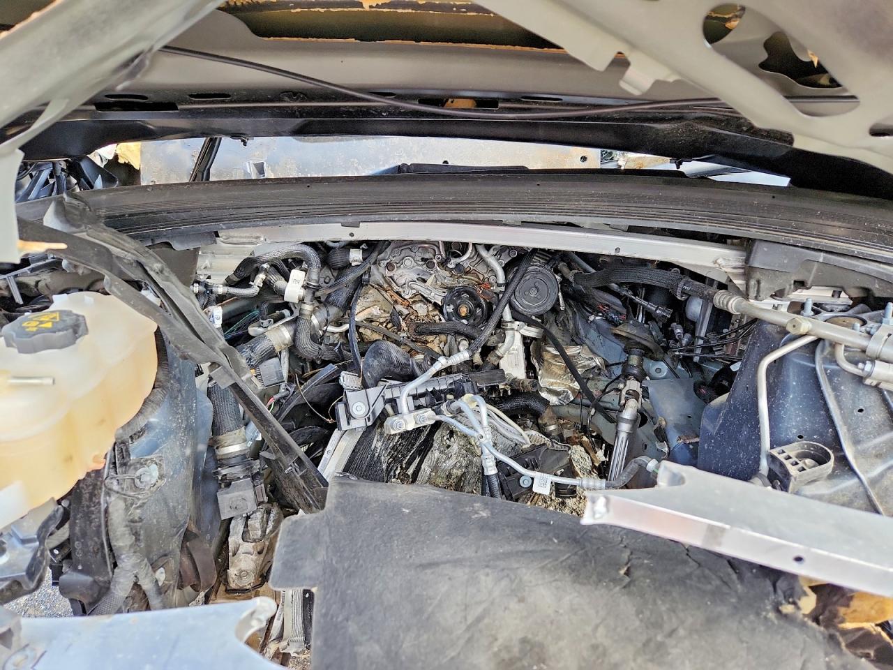2024 Jeep Cherokee VIN 1C4RJKAG6R8556565 photo 11