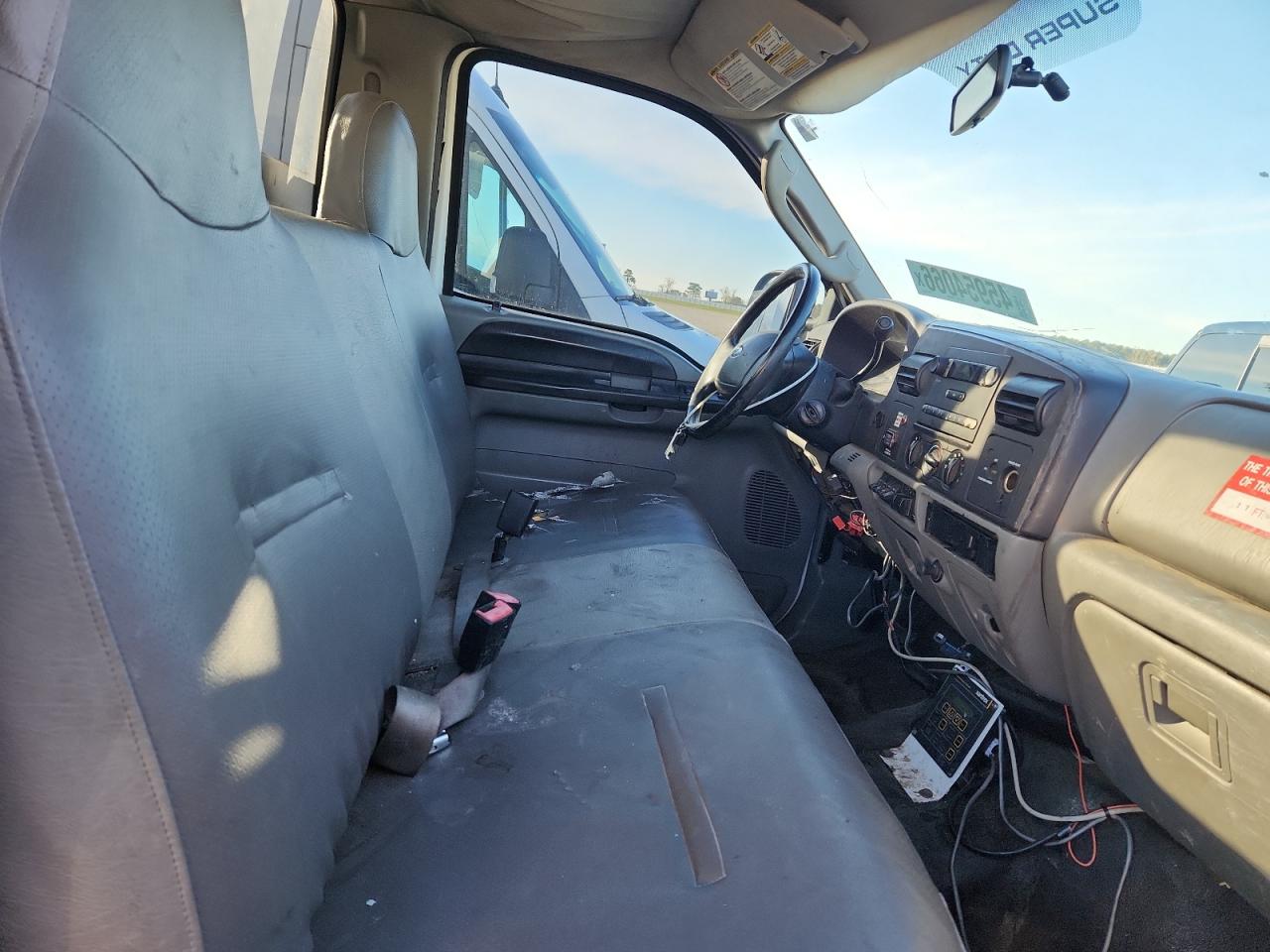 2005 Ford F450 VIN 1FDXF46Y25EC25480 photo 10