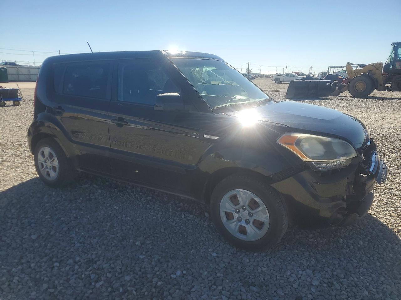 2012 Kia Soul VIN KNDJT2A5XC7745822 photo 4
