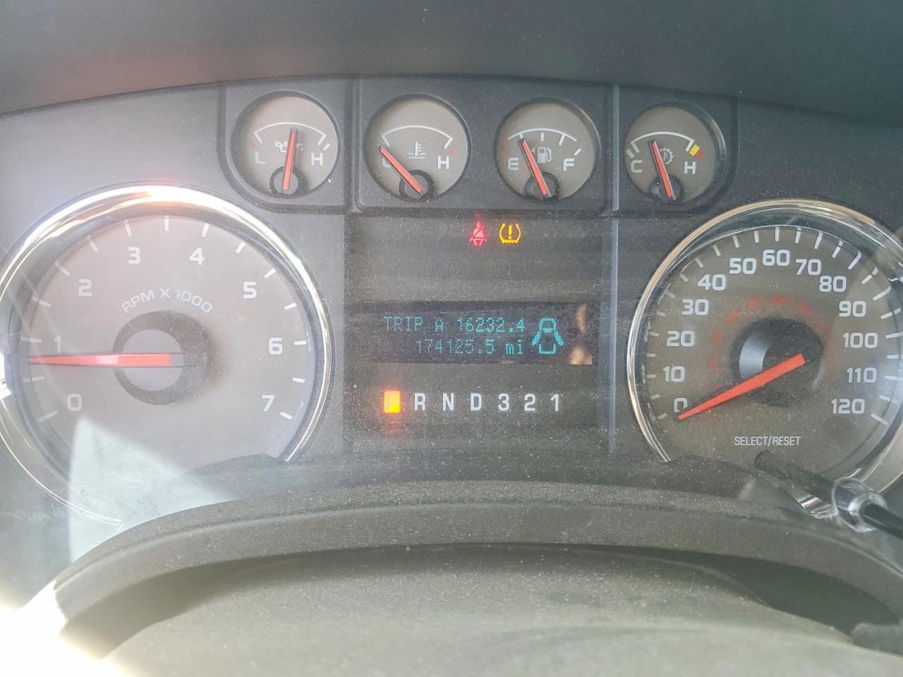 2010 Ford F150 VIN 1FTFW1EV6AFD02927 photo 9