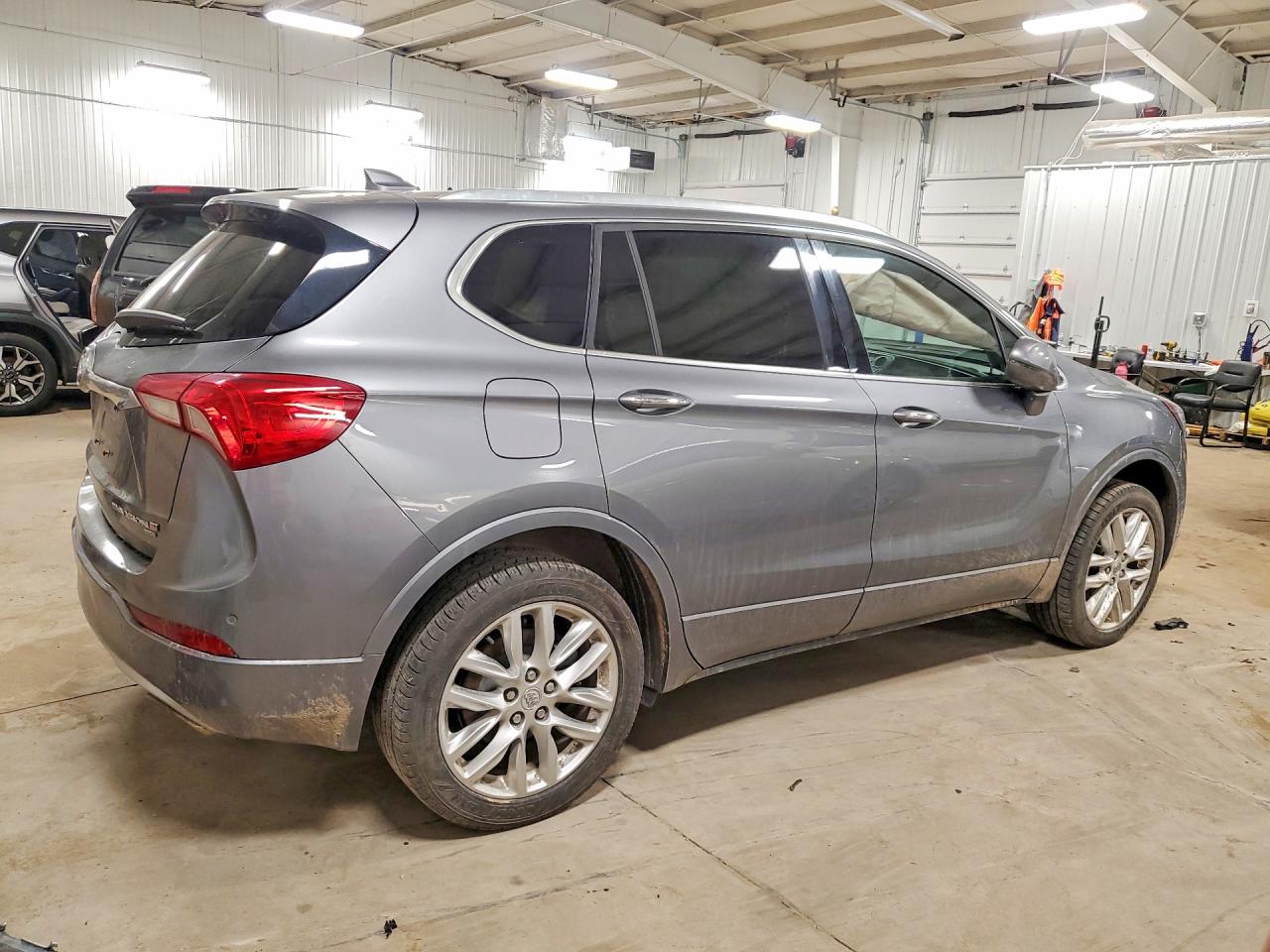 2020 Envision VIN LRBFX3SX6LD125405 photo 3