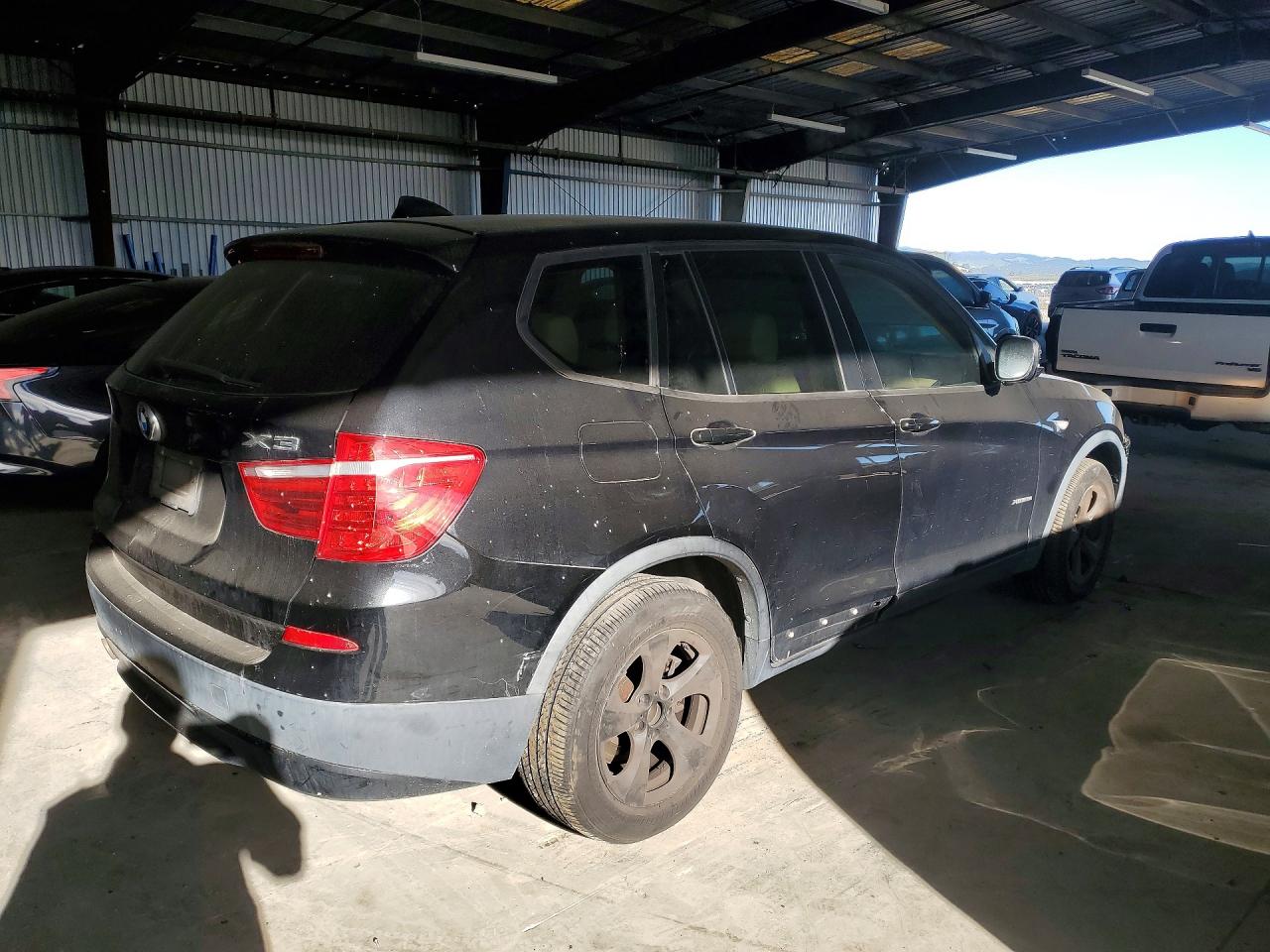 2012 BMW X3 VIN 5UXWX5C5XCL729215 photo 3